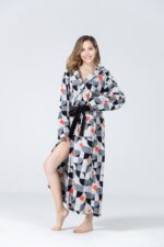 RONGTAI Womens Plush Fleece Hooded Bathrobe, Thick Nightgown Long Robe Sleepwear With Two Side Pockets And Belt - Image 3