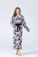 RONGTAI Womens Plush Fleece Hooded Bathrobe, Thick Nightgown Long Robe Sleepwear With Two Side Pockets And Belt - Image 6