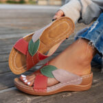 Women's Thick-soled Shoes Cross-strap Color Matching Peep-toe Slippers - Image 3