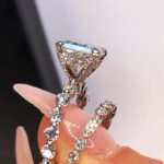 Fashion And Fully-jewelled Zircon Ring Suit - Image 6